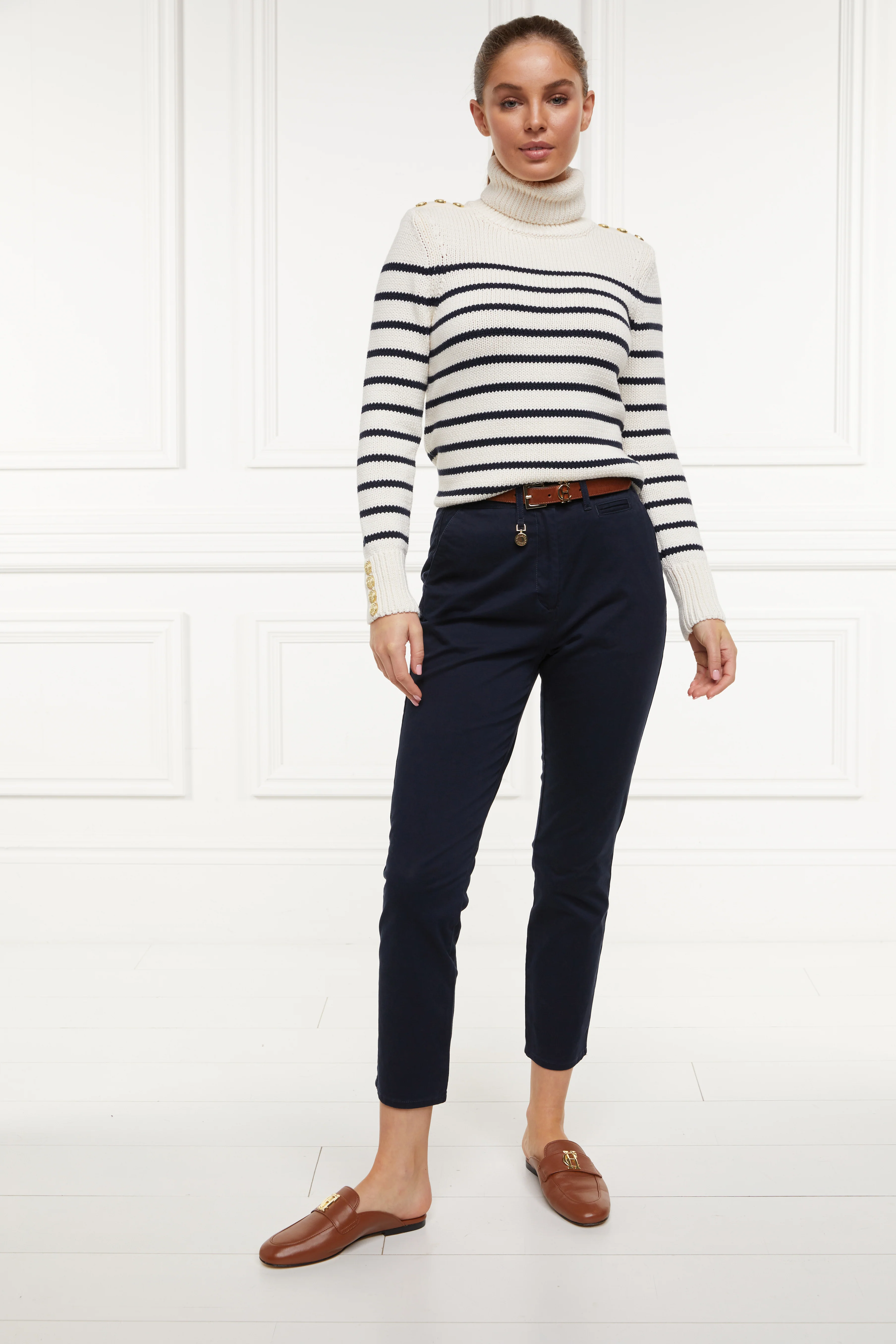 Arnesby Chino (Ink Navy) - Image 3