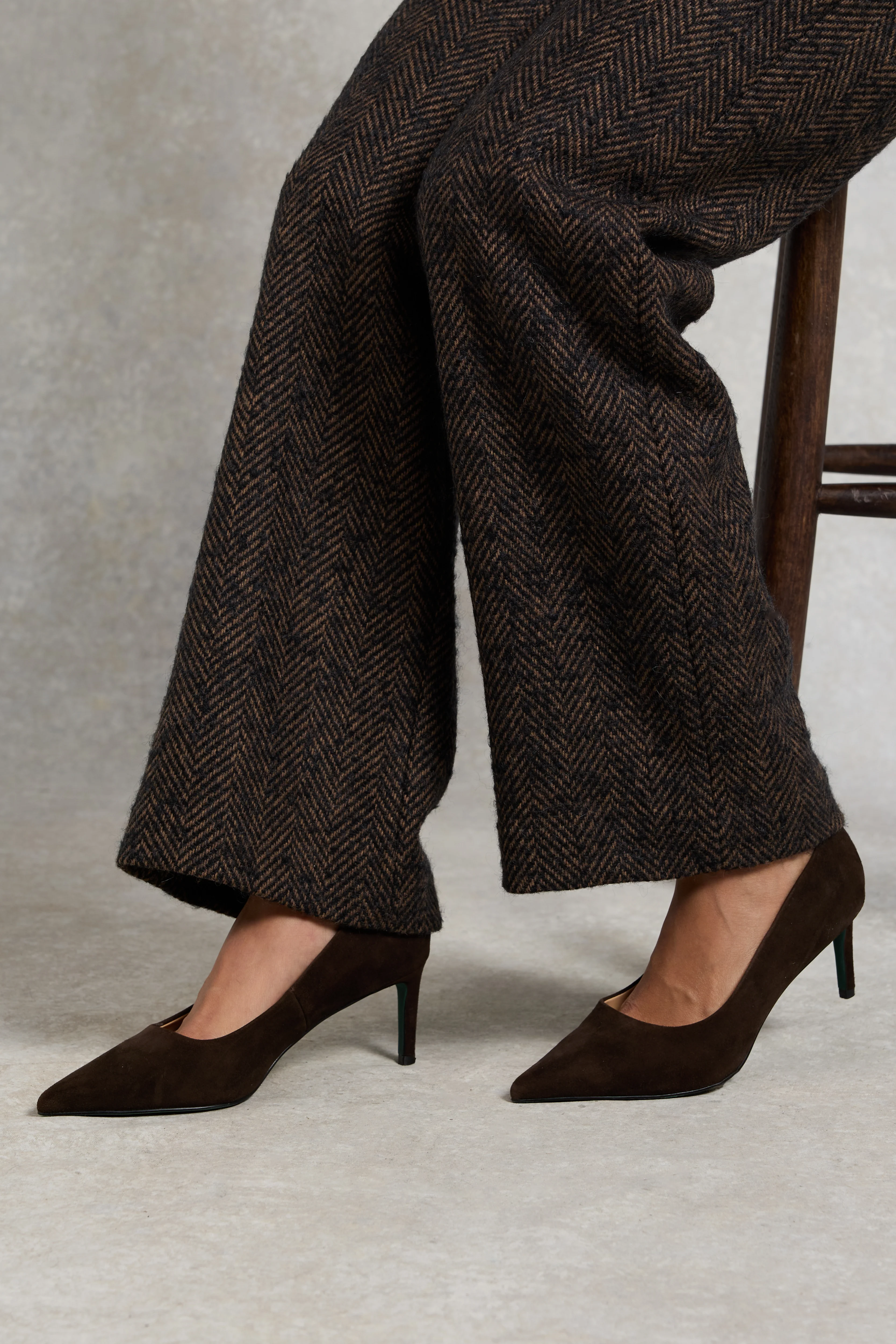 Wear All Day Chelsea Heel (Chocolate Suede) - Image 3