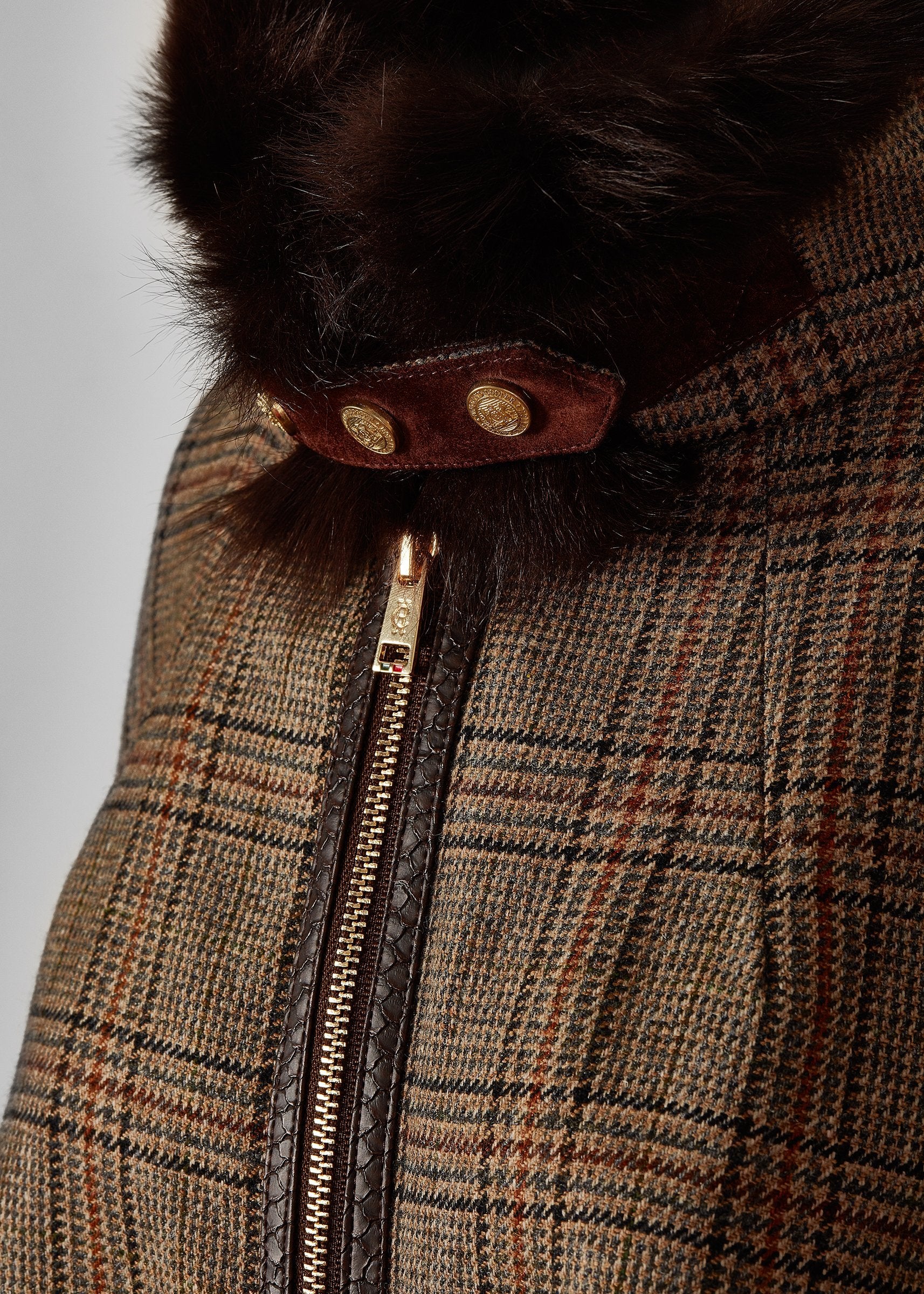 Chiltern Cape (Bourbon Tweed) - Image 9