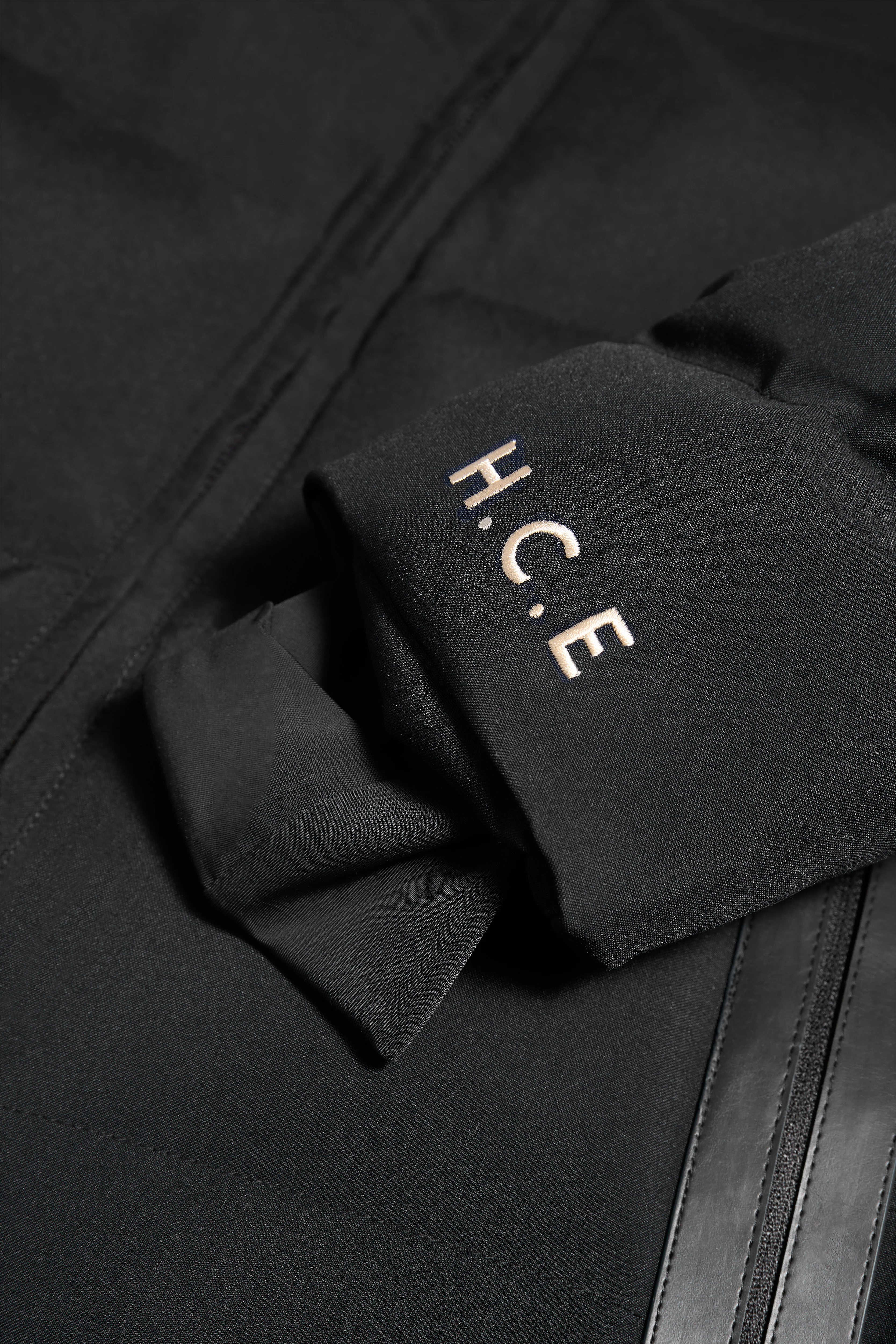Chiltern Longline Yard Coat (Black) - Image 9