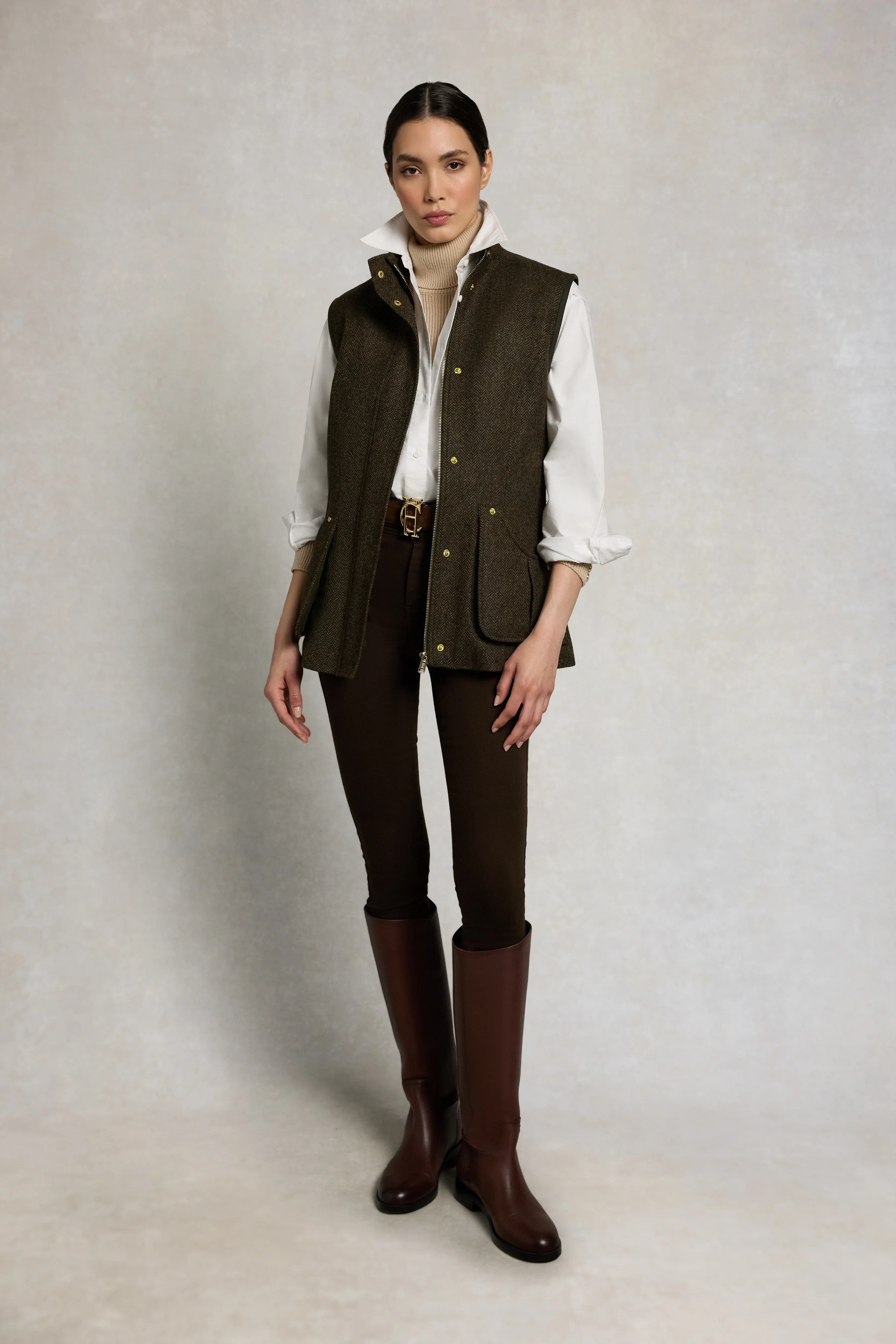 Country Classic Tweed Gilet (Dark Green Herringbone) - Image 3