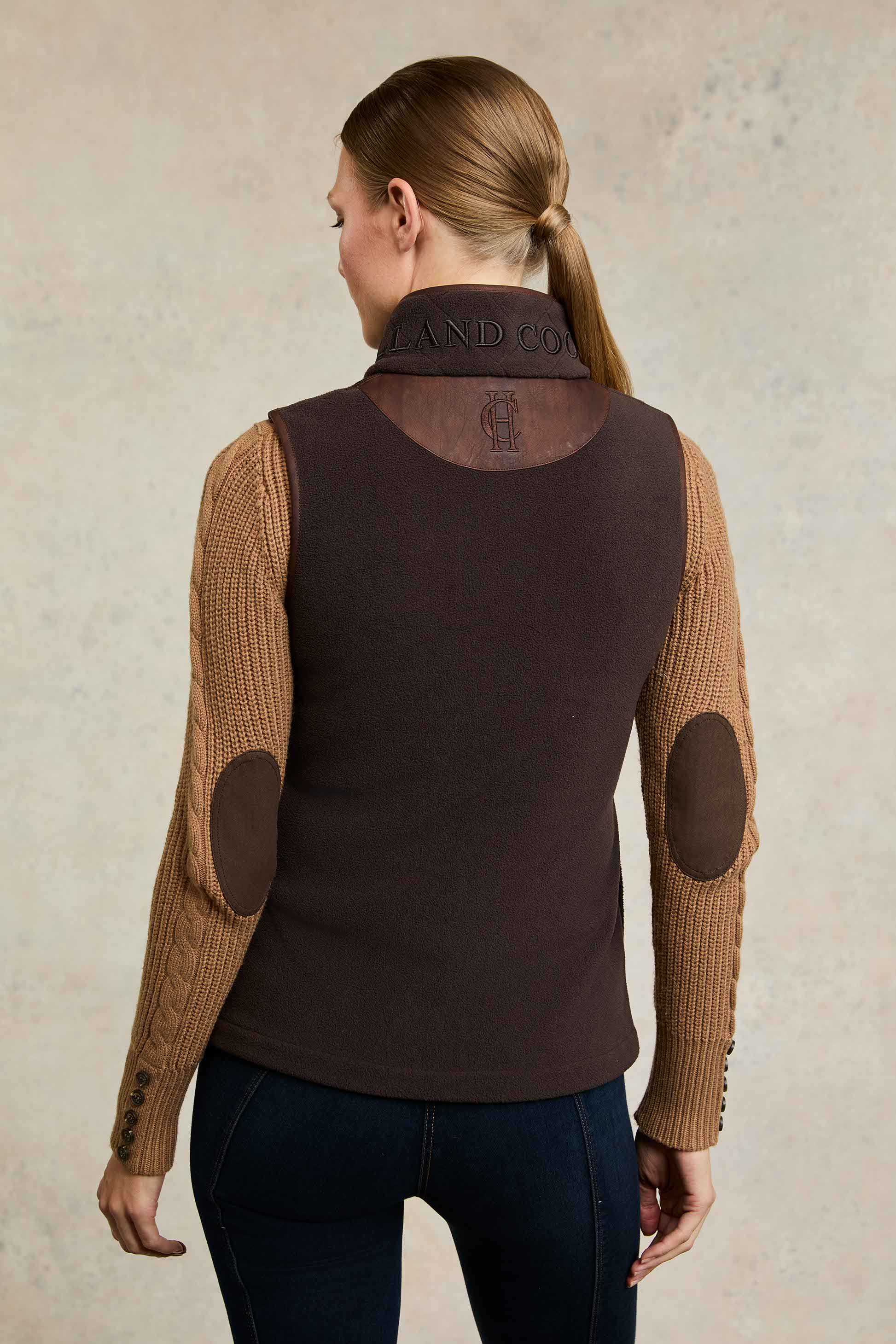 Country Fleece Gilet (Chocolate) - Image 7