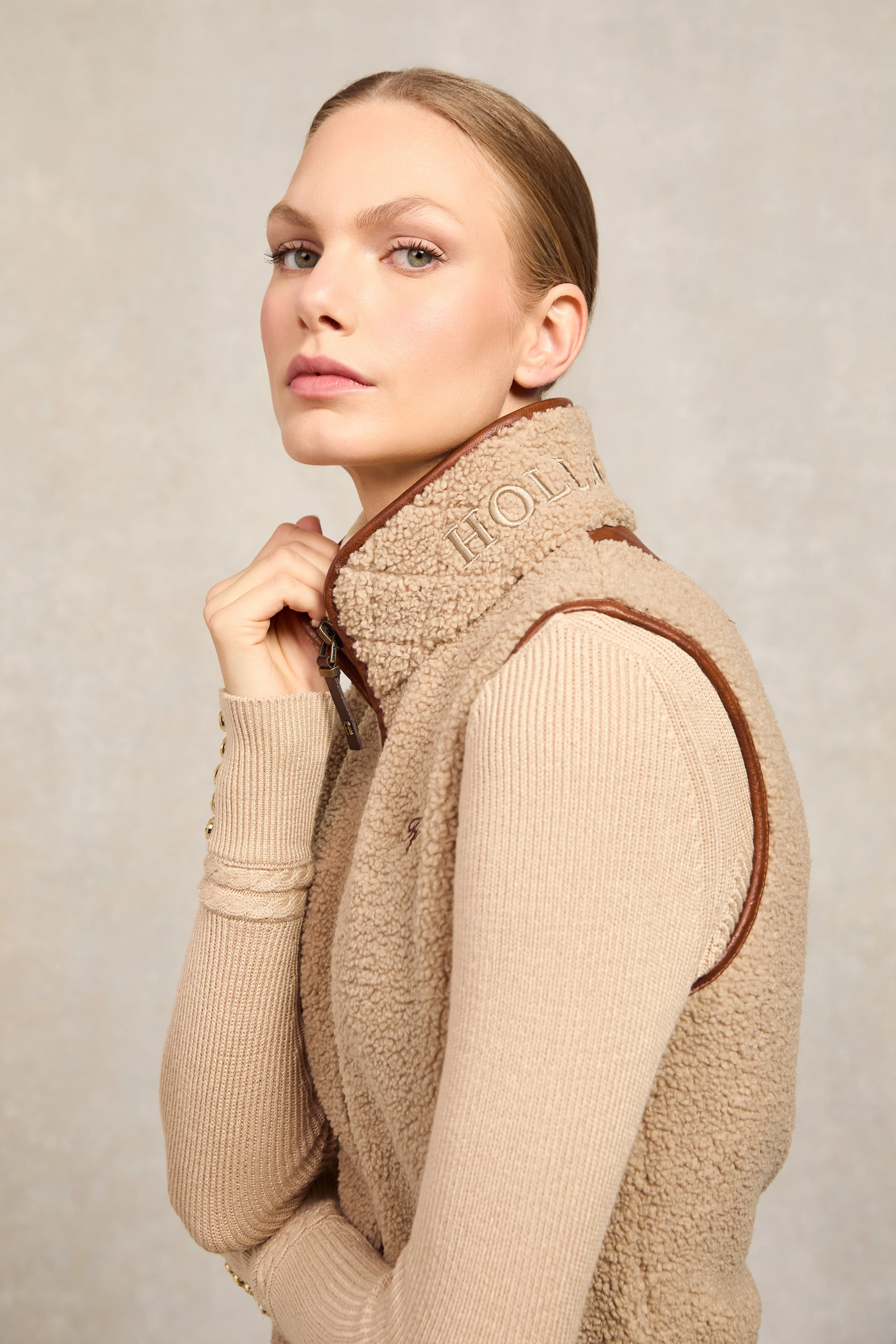 Country Fleece Gilet (Natural Borg) - Image 7