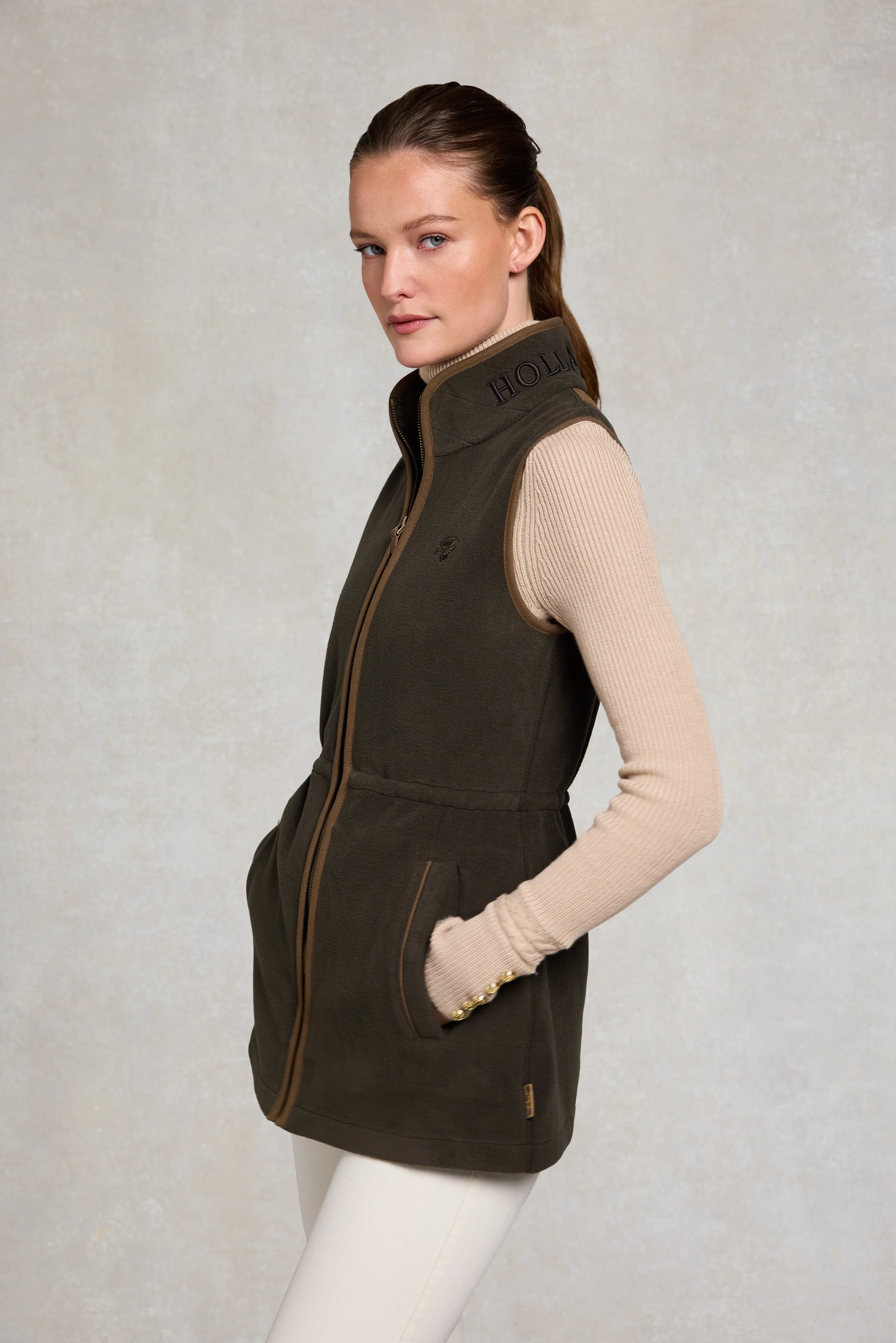 Country Longline Fleece Gilet (Khaki) - Image 3
