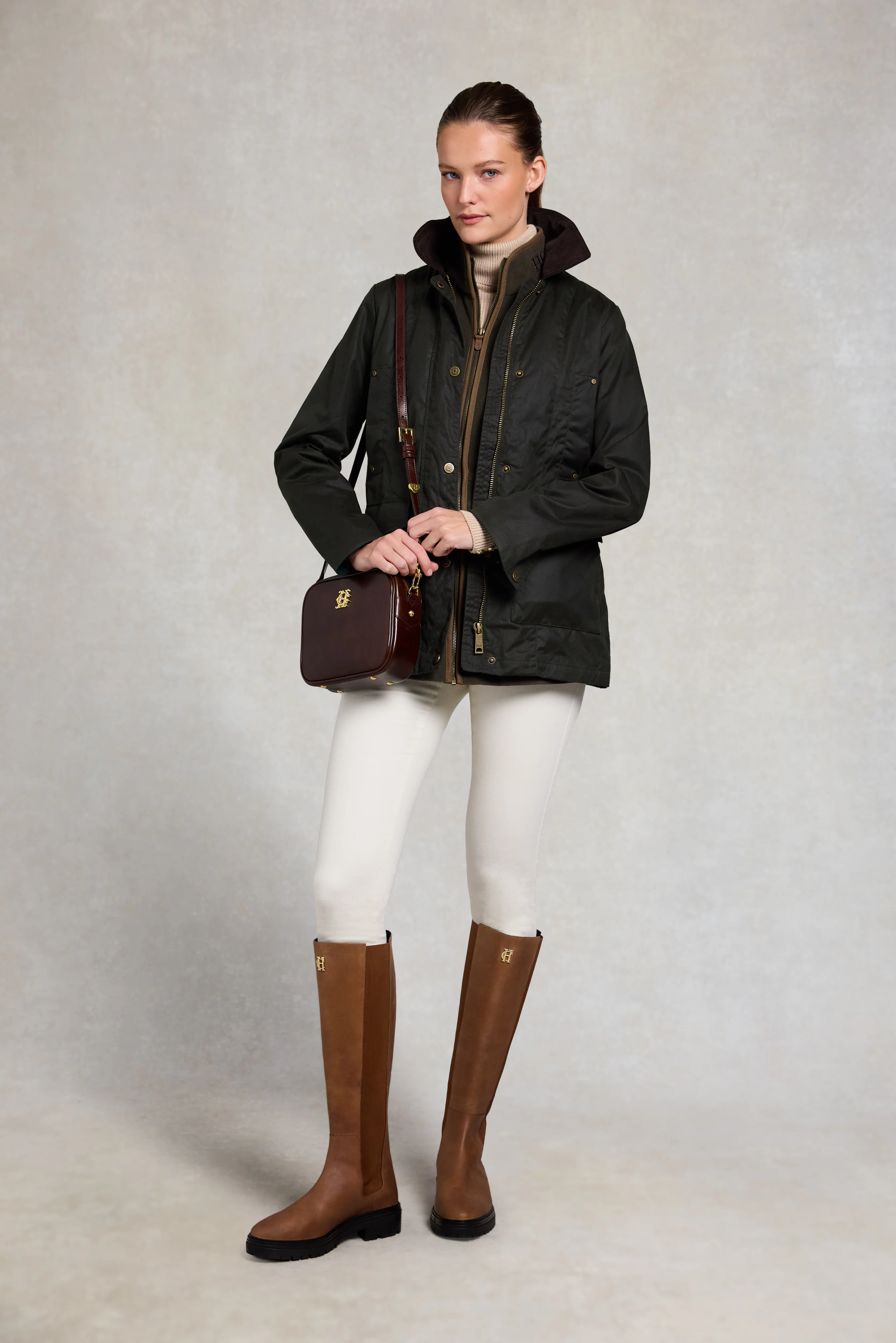 Country Longline Fleece Gilet (Khaki) - Image 5