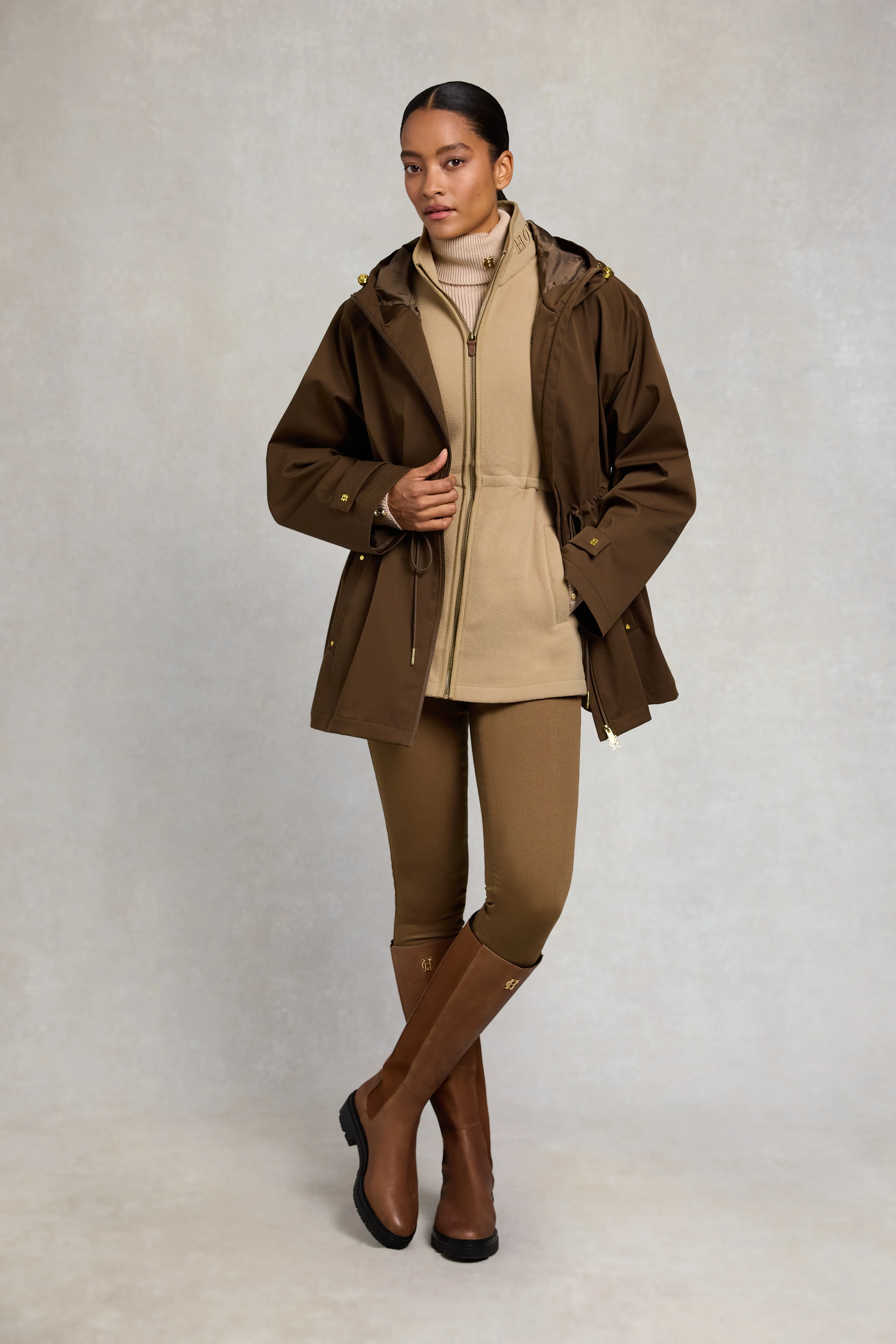 Country Longline Fleece Gilet (Sand) - Image 3