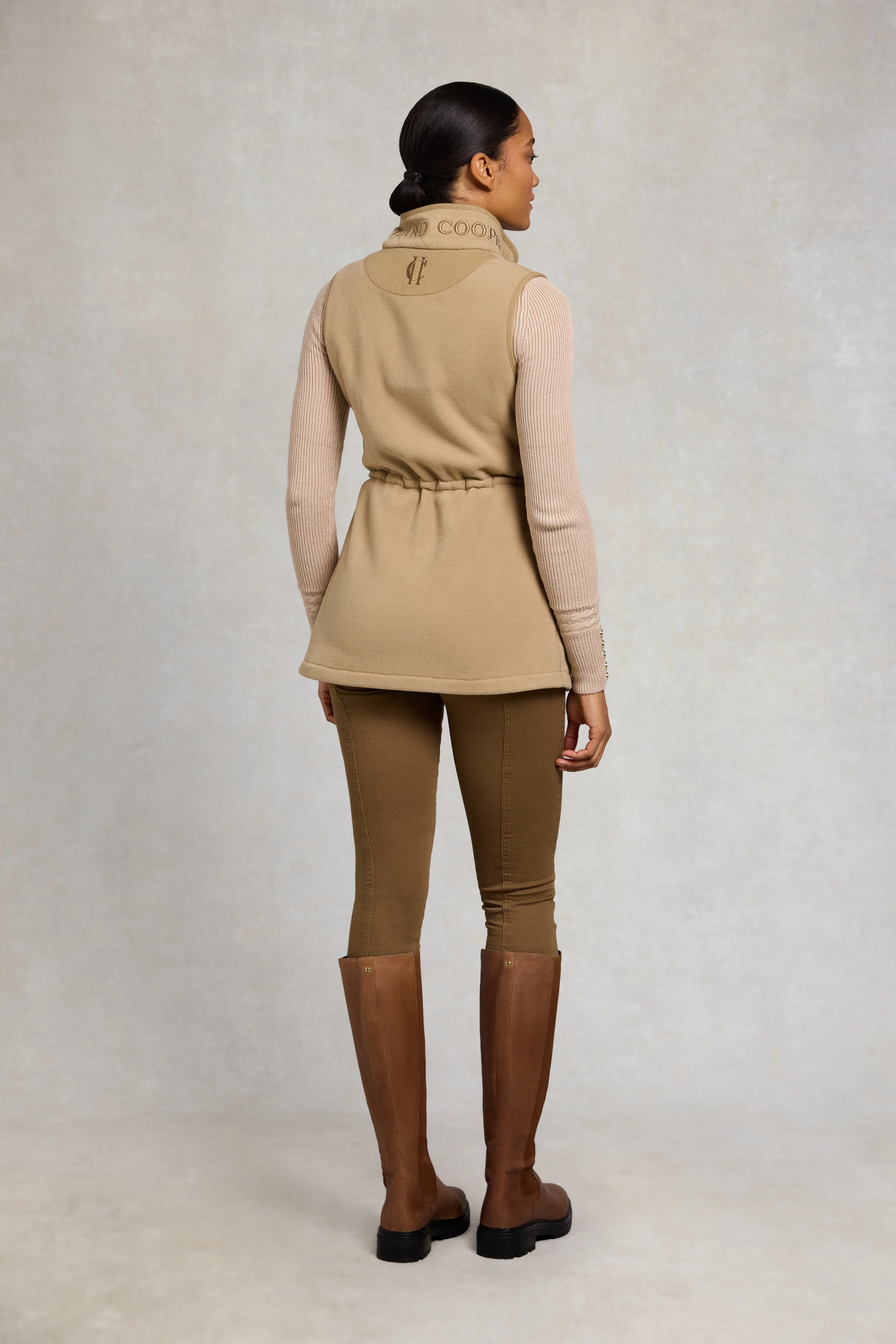 Country Longline Fleece Gilet (Sand) - Image 4
