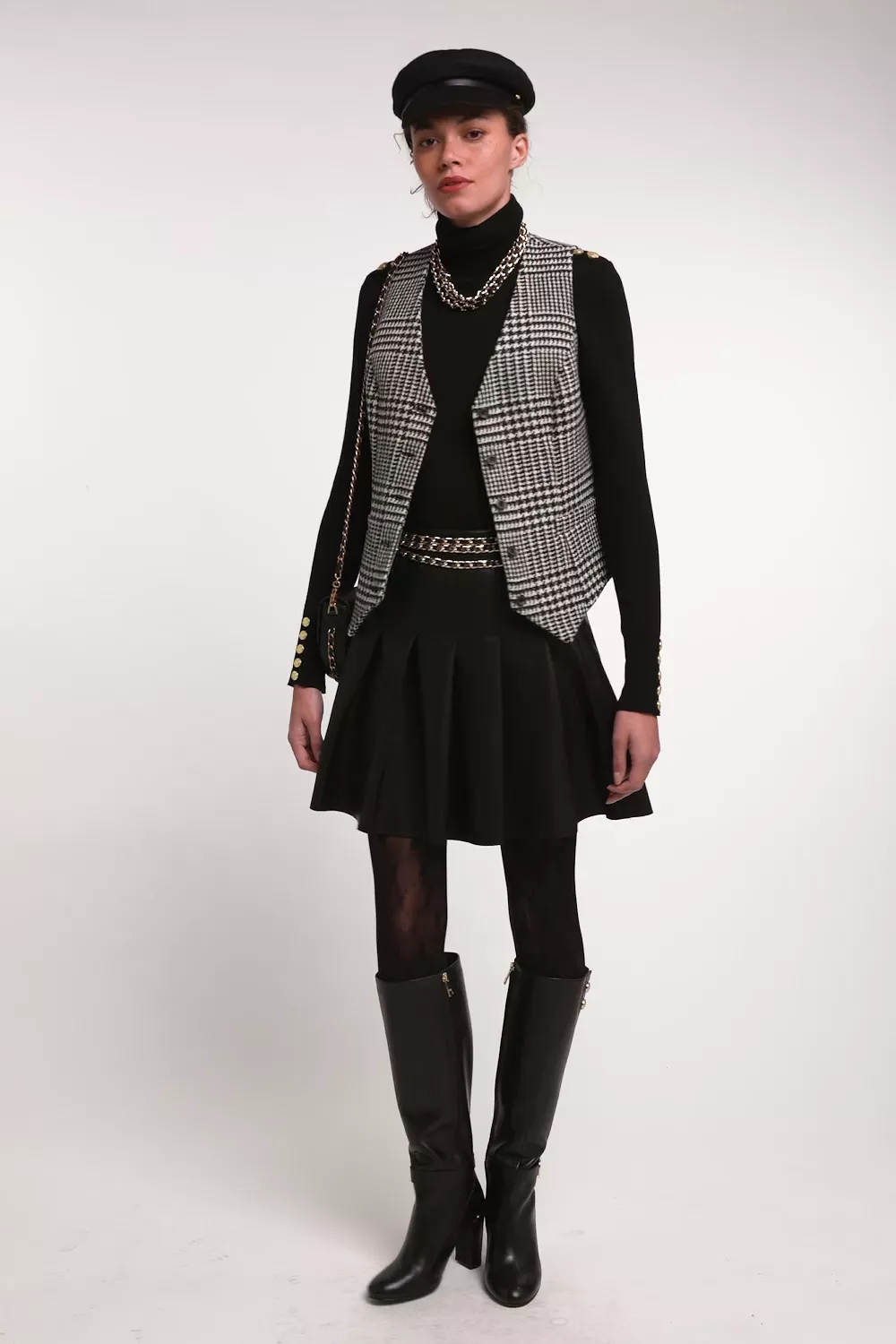 Faux Leather Pleated Mini Skirt (Black) - Image 5