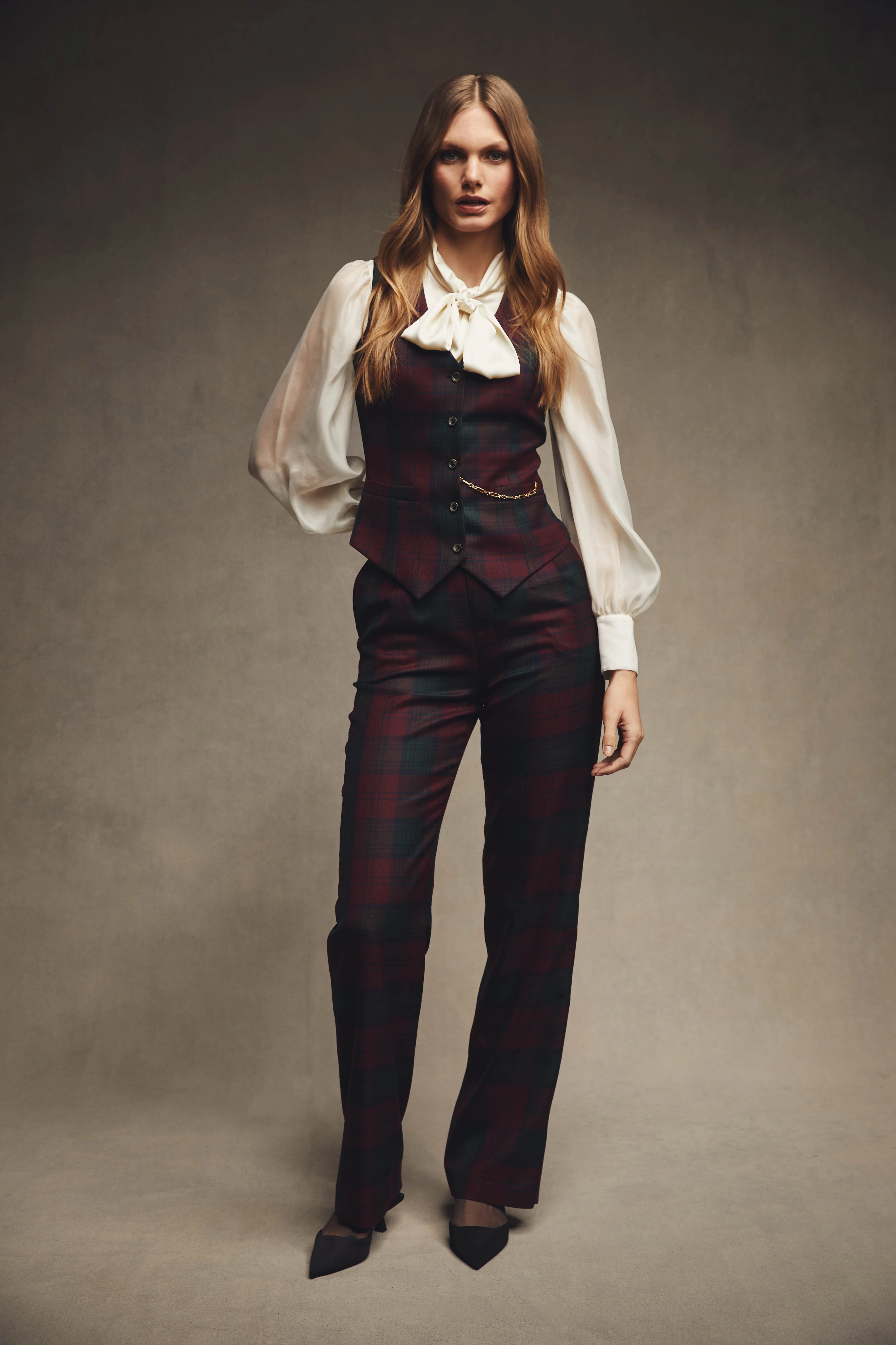 Hampton Waistcoat (Mulberry Tartan) - Image 3