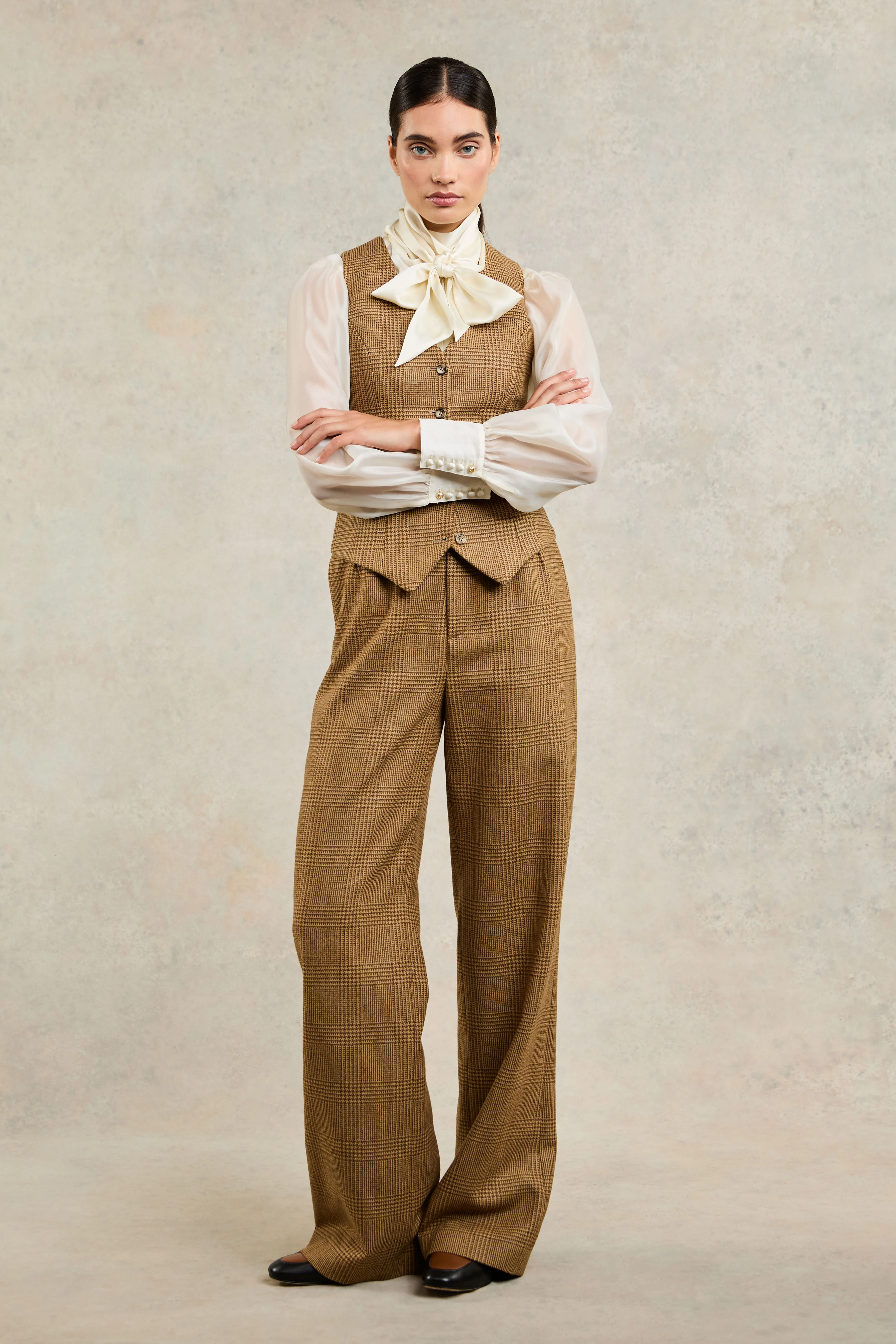 Hampton Waistcoat (Tawny) - Image 3