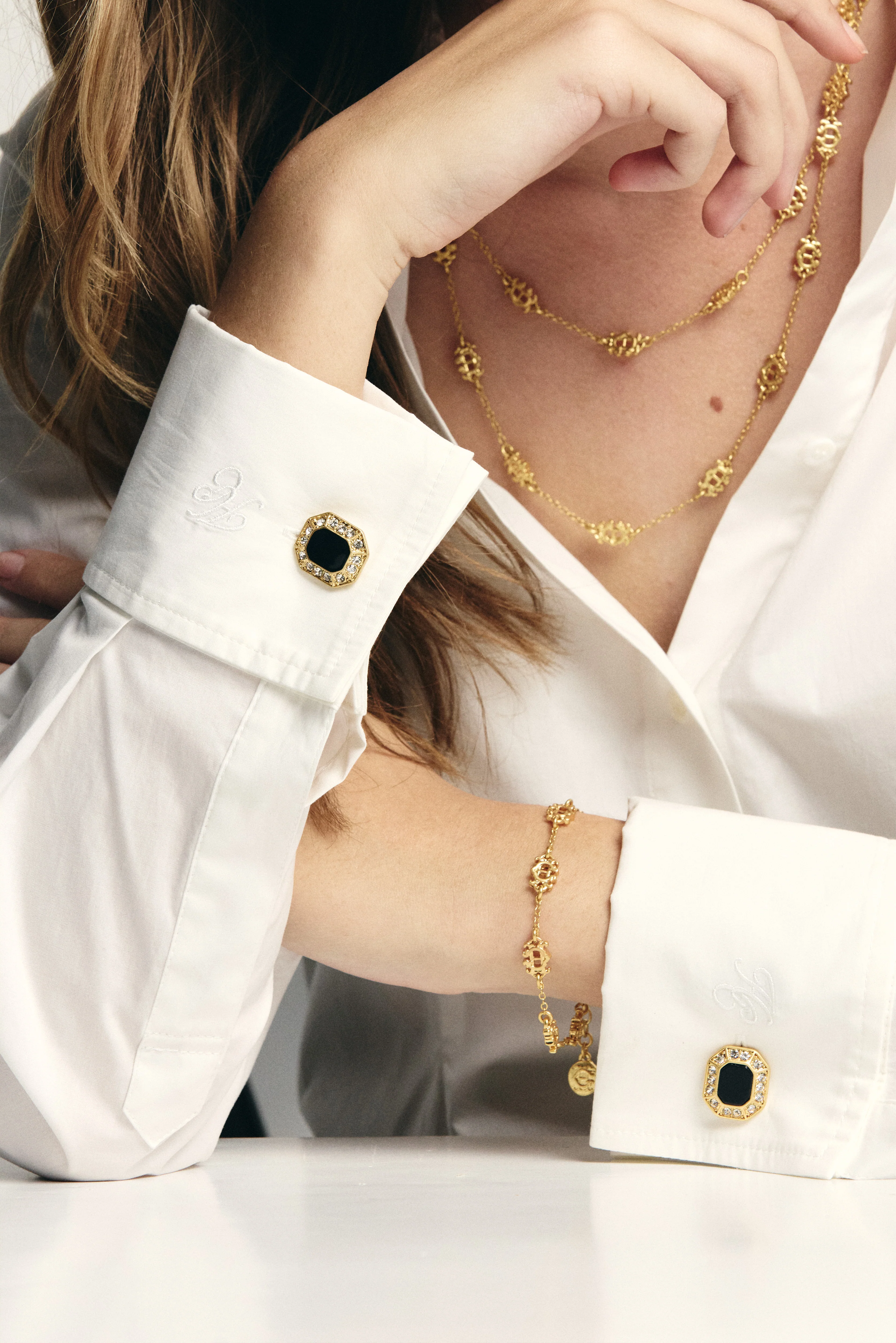 HC Luxury Cufflink (Onyx Gold) - Image 2