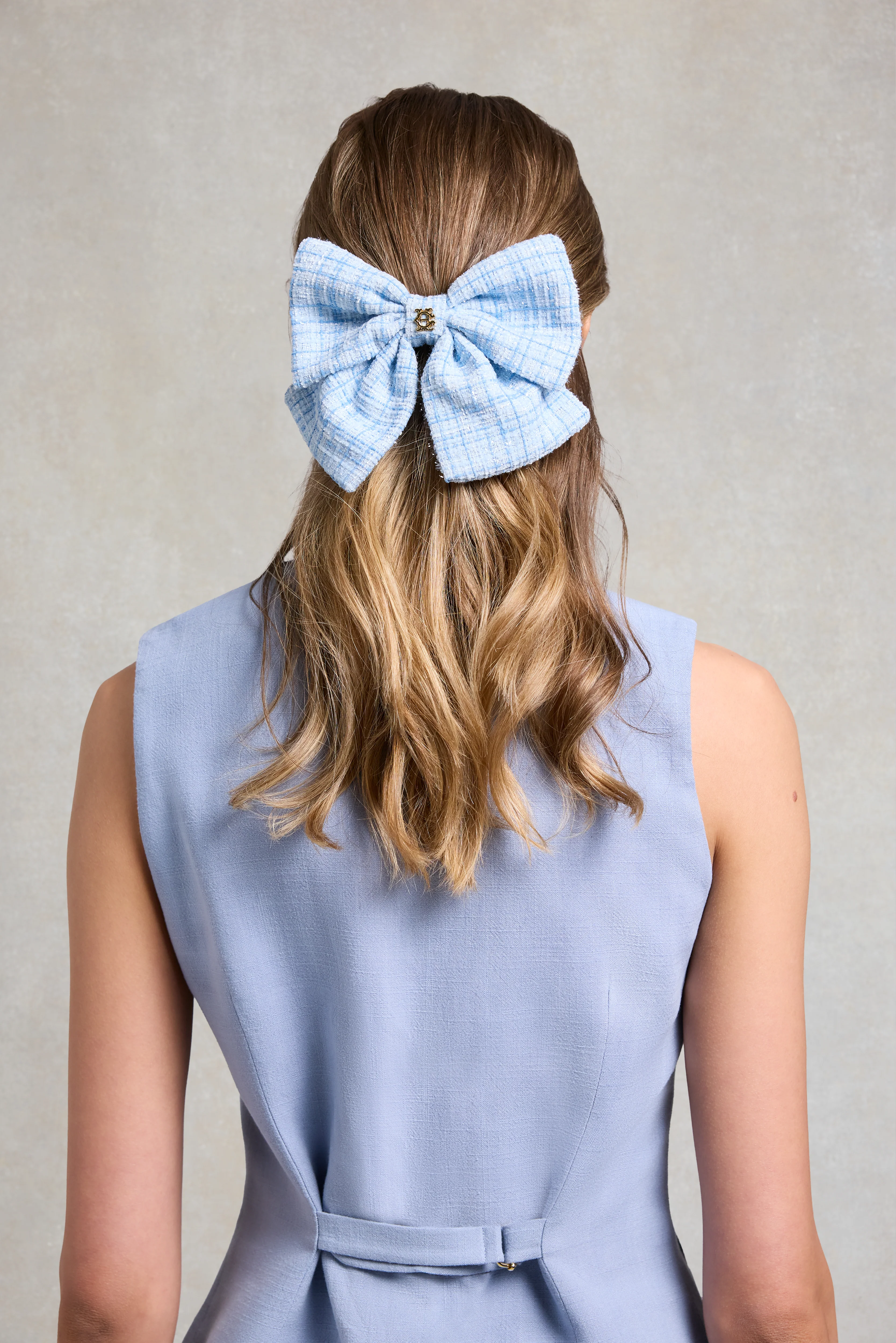 Heritage Bow (Ice Blue Boucle) - Image 2