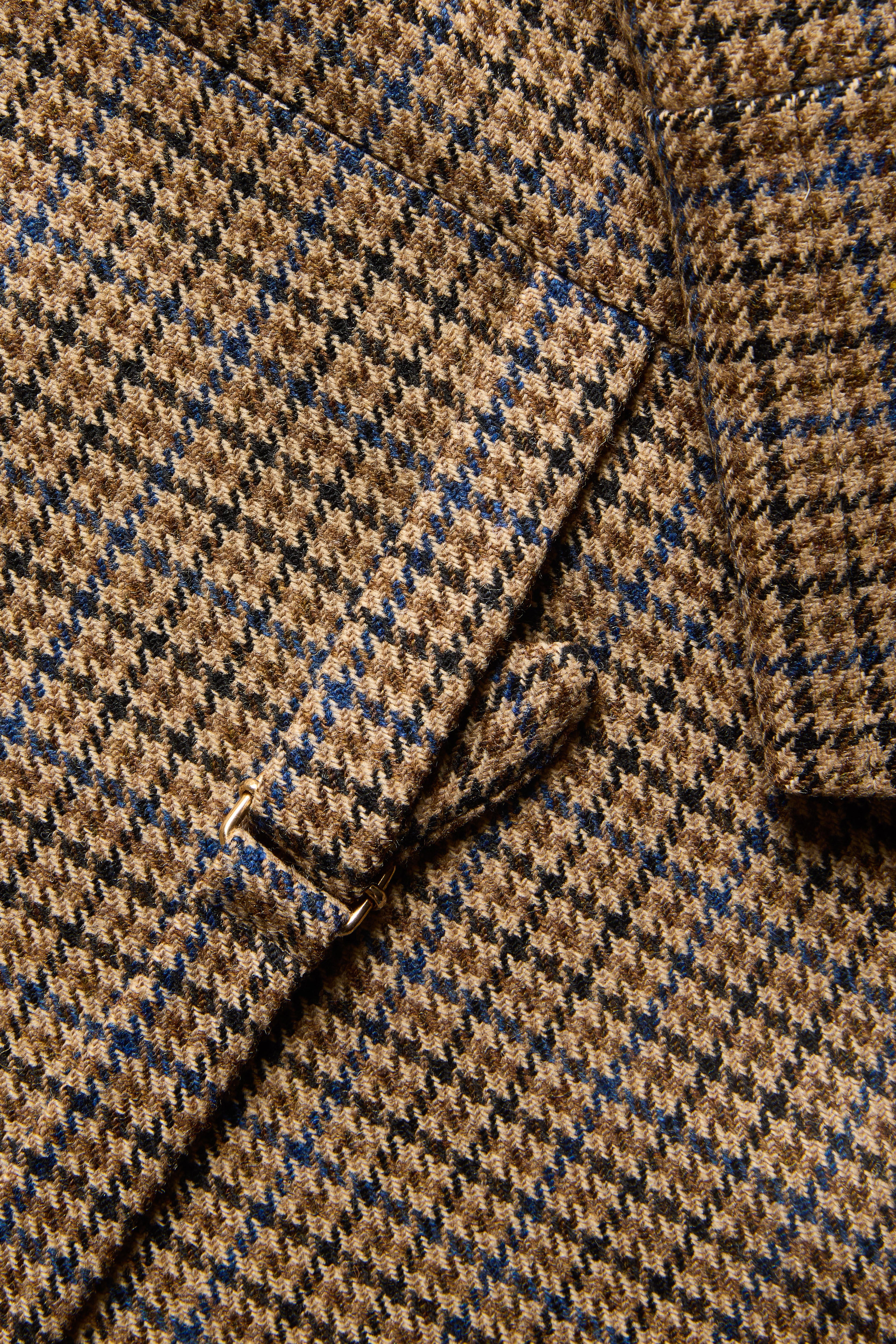 Kensington Waistcoat (Abbot Check Tweed) - Image 9