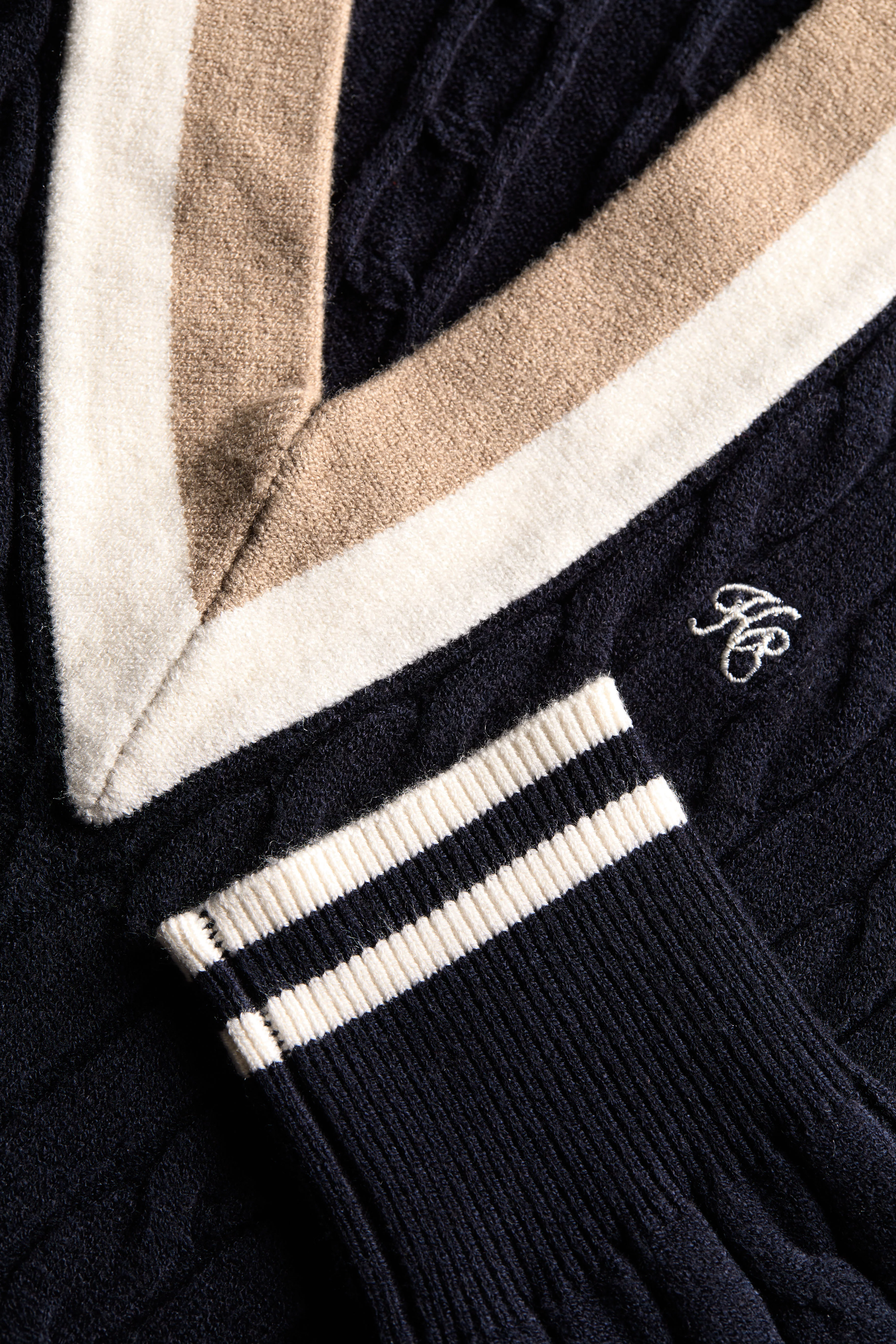 Melissa V Neck Knit (Ink Navy) - Image 5