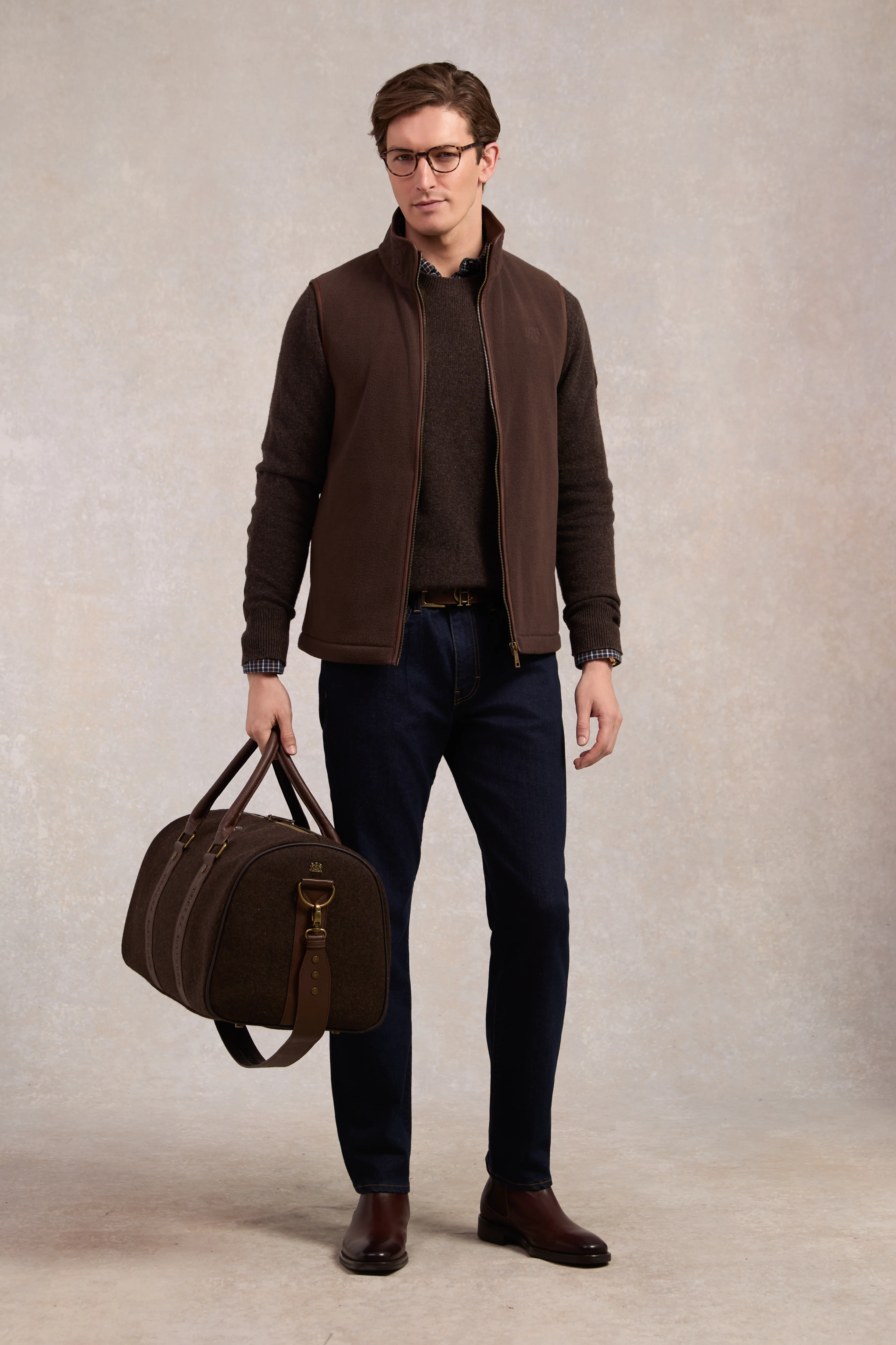 Men's Country Fleece Gilet (Chocolate) - Image 2