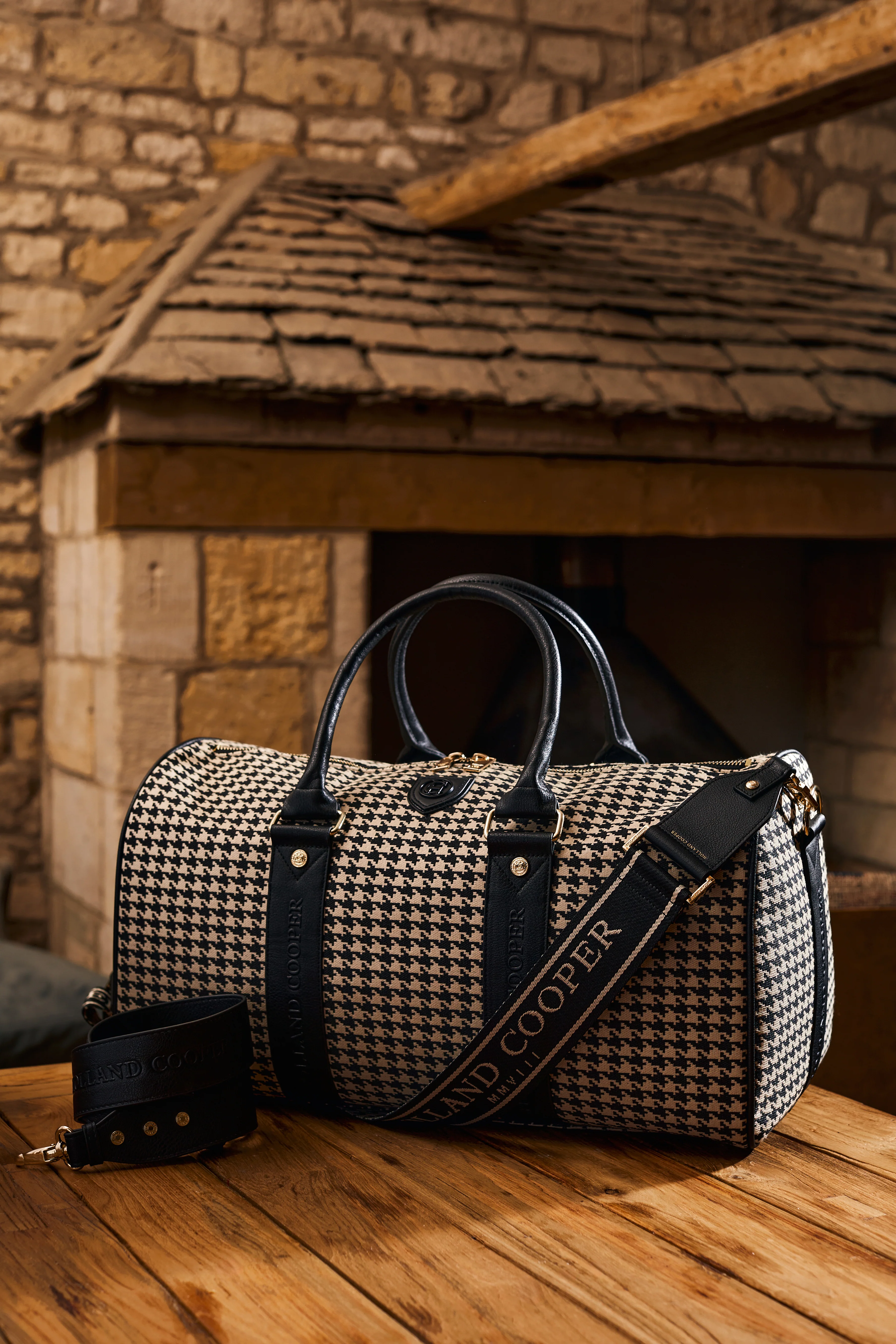 Regency Holdall (Ecru Houndstooth) - Image 2