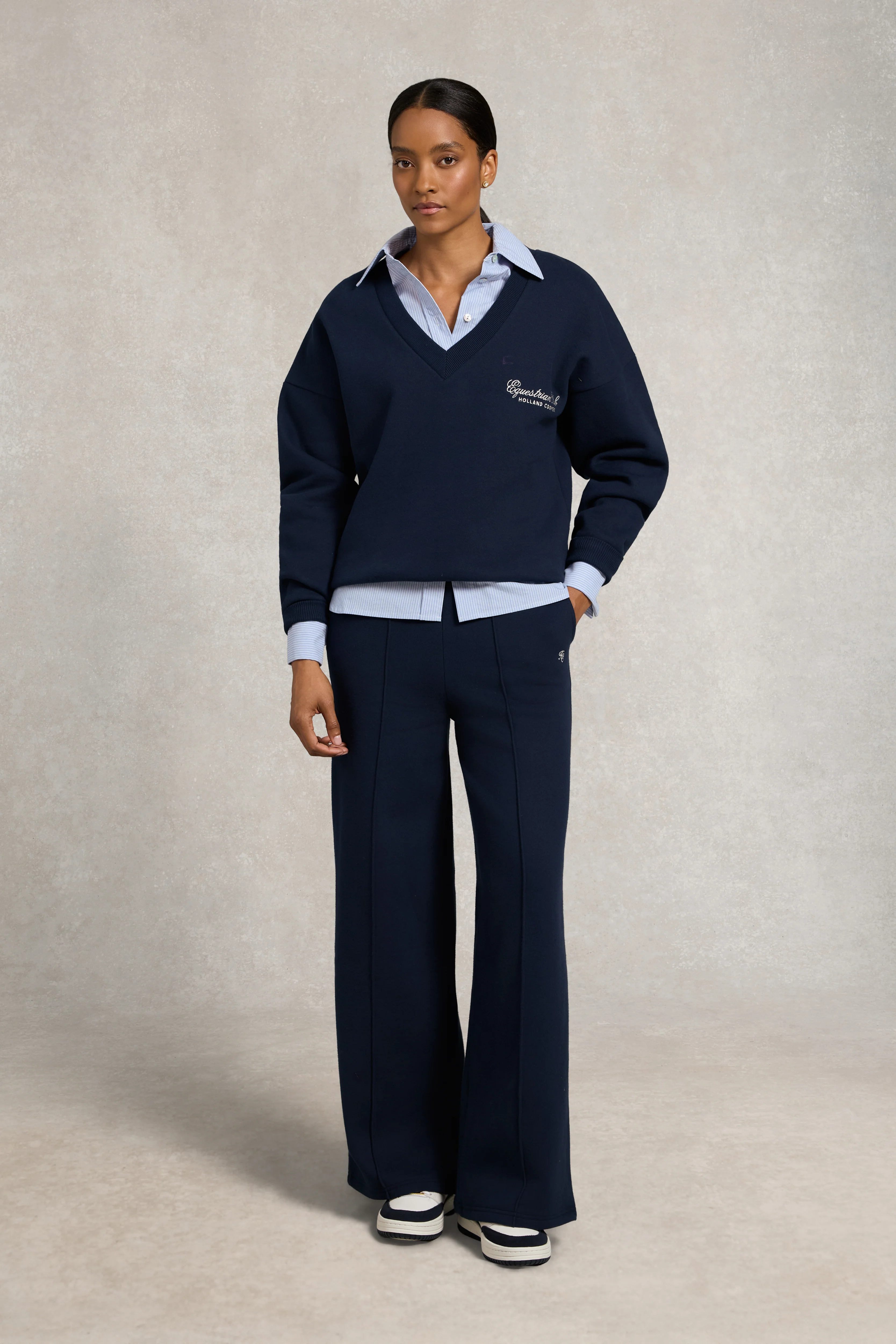Relaxed Fit V-Neck Sweat (Ink Navy Ecru) - Image 2