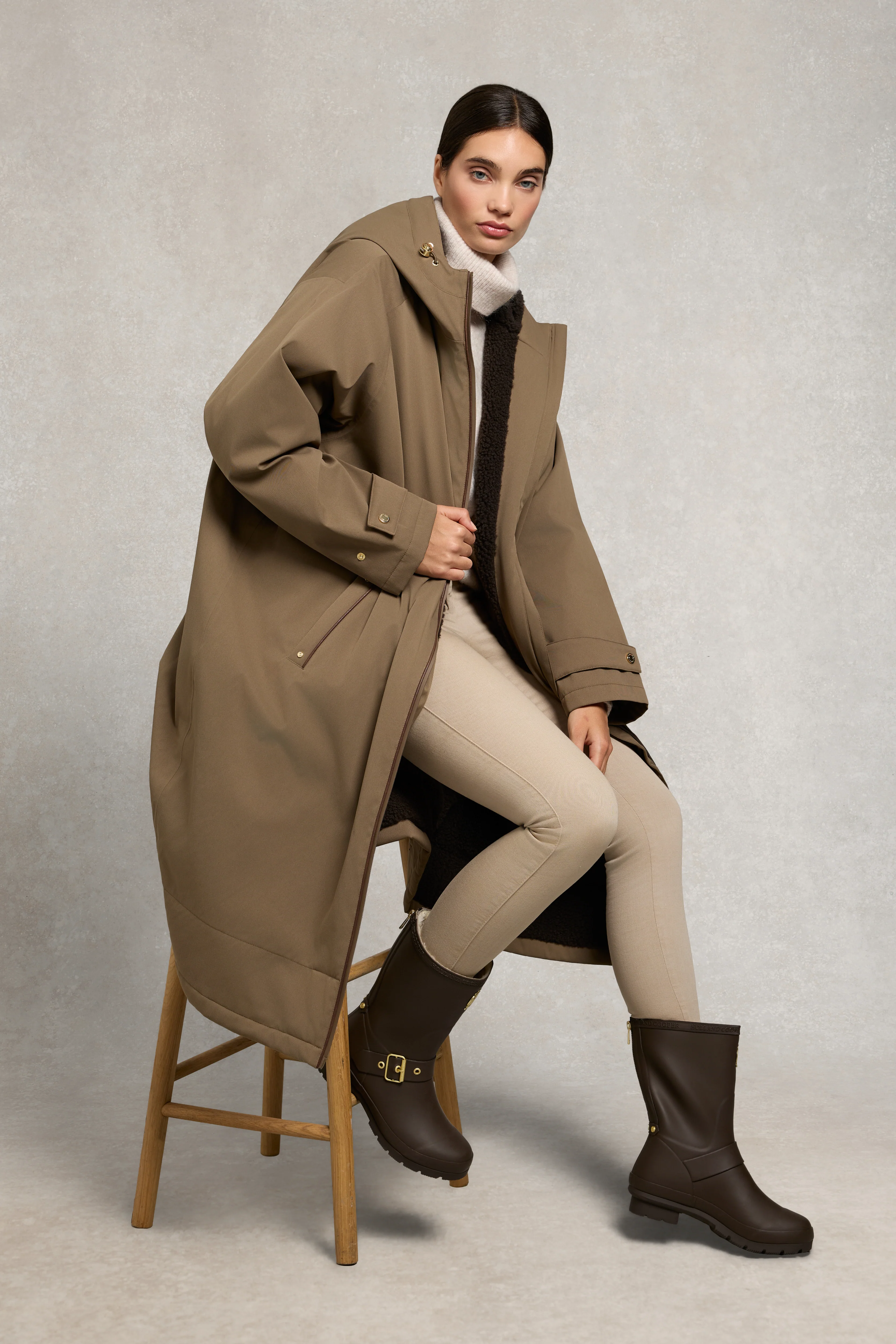Sherpa Lined Chelsea Wellington (Chocolate Matte Gold) - Image 3
