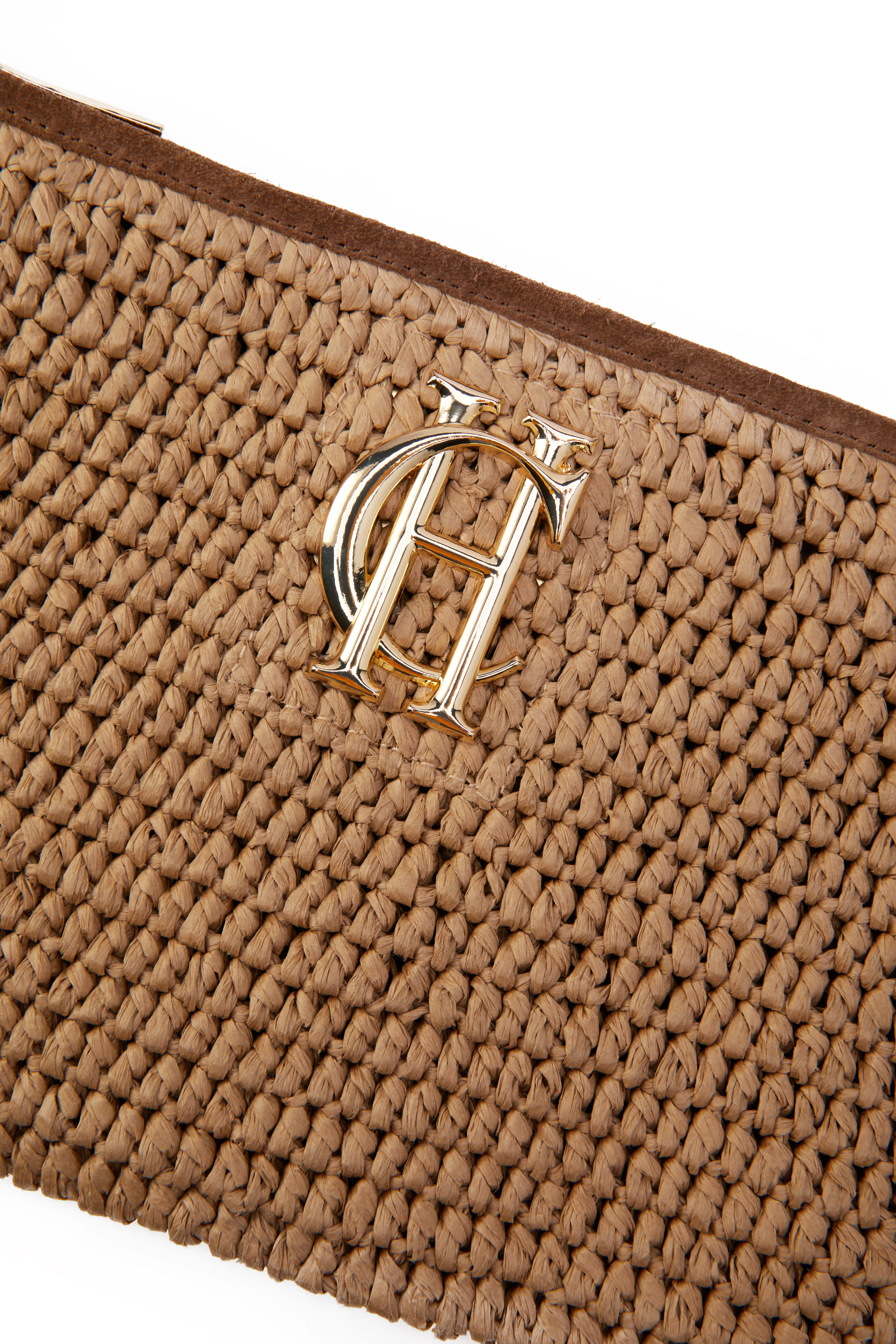 Shop Leonora's Full Look Three (@LeonoraSmee) - Image 9
