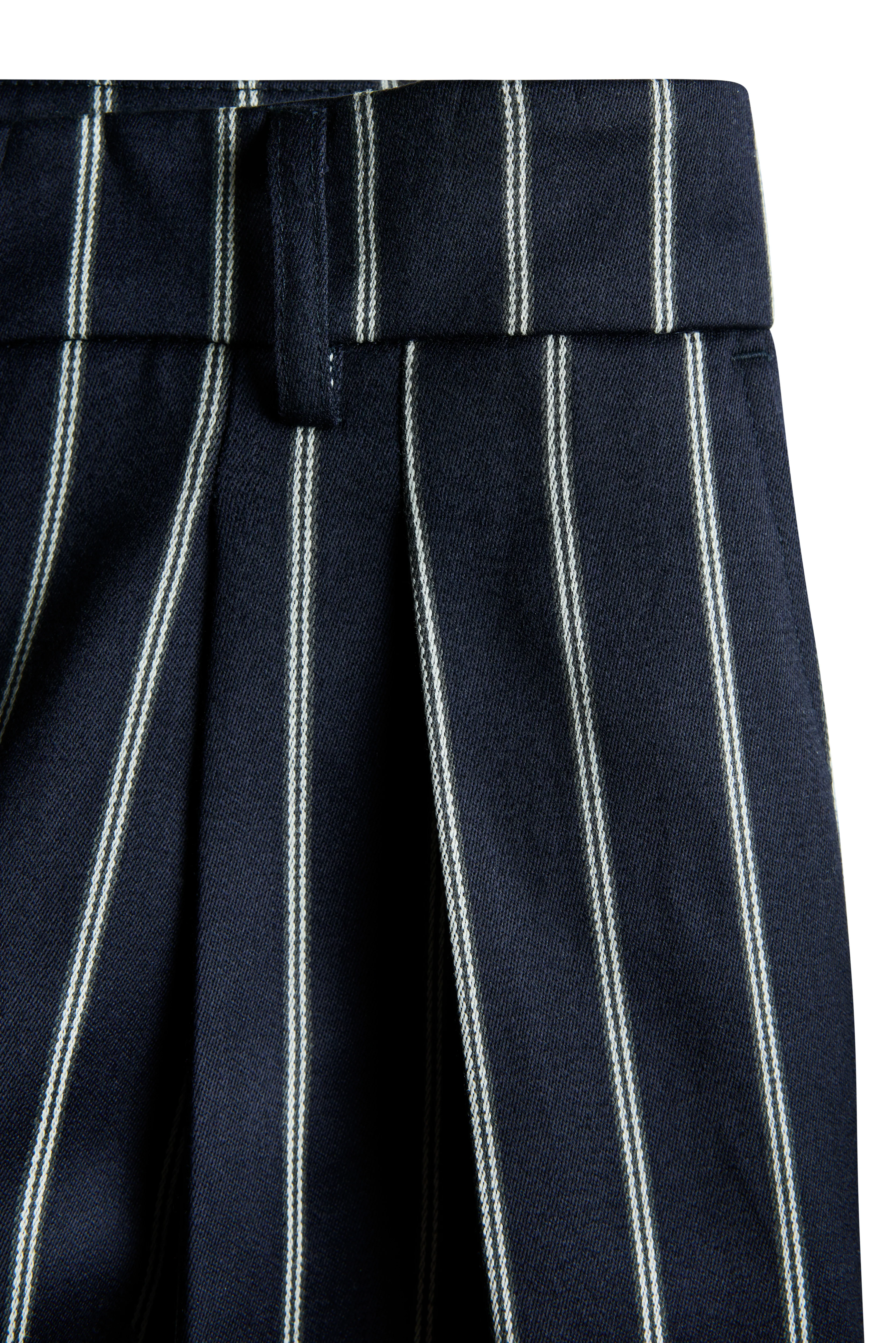Shoreditch Pleated Trouser (Ink Navy Wide Stripe) - Image 7