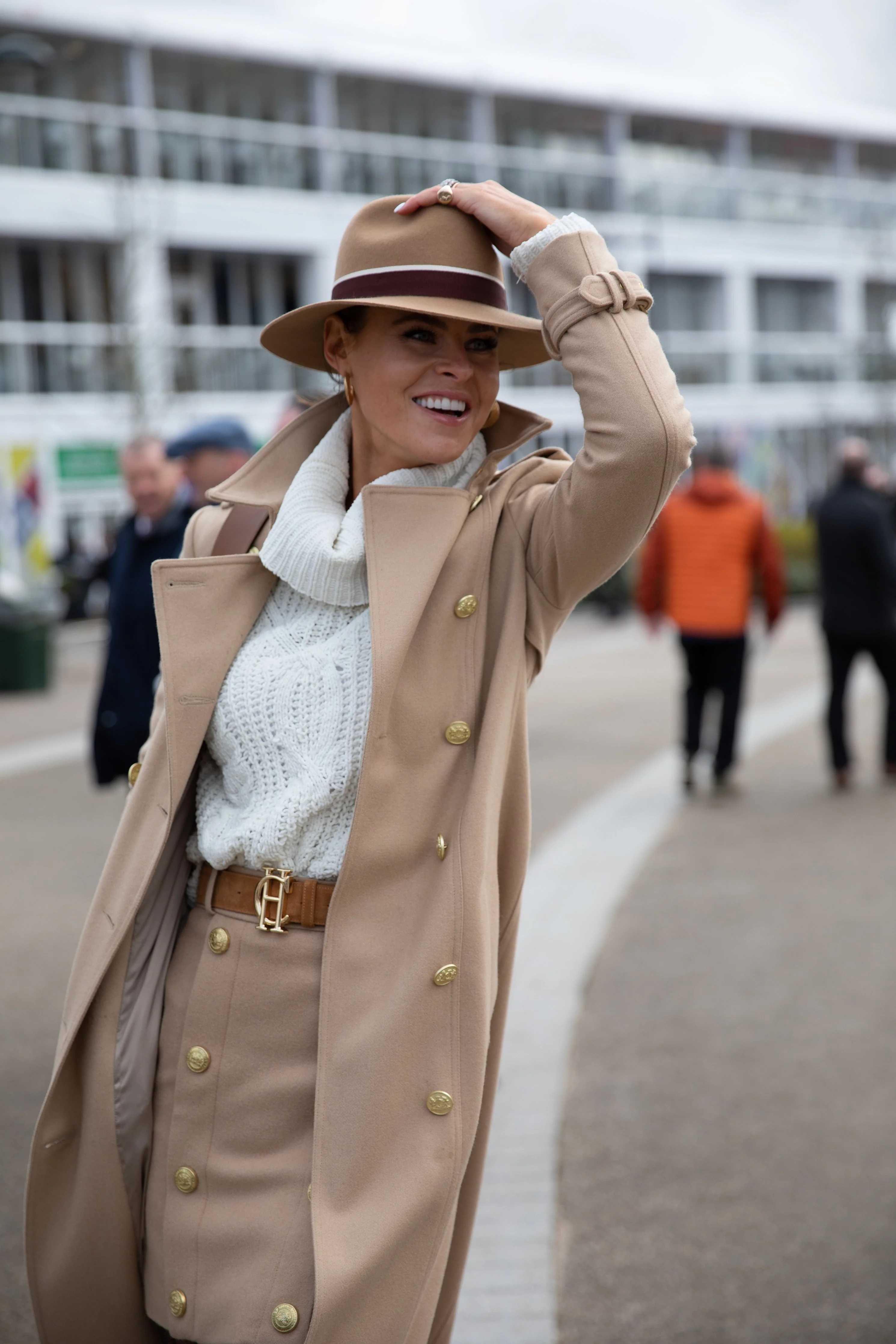 Jade's Camel Look (Camel) - Image 3