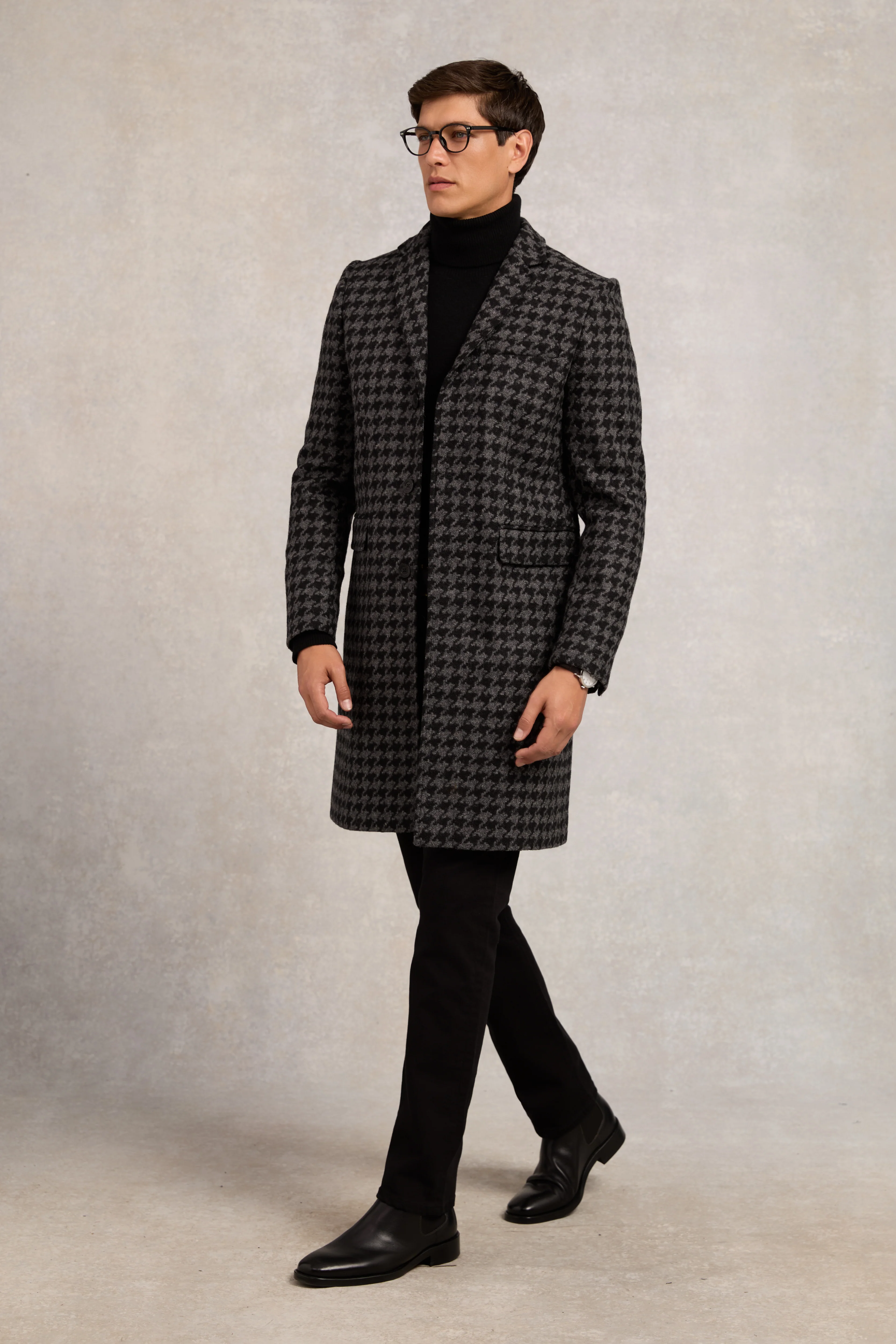 The Cheltenham Coat (Large Scale Charcoal Houndstooth) - Image 3