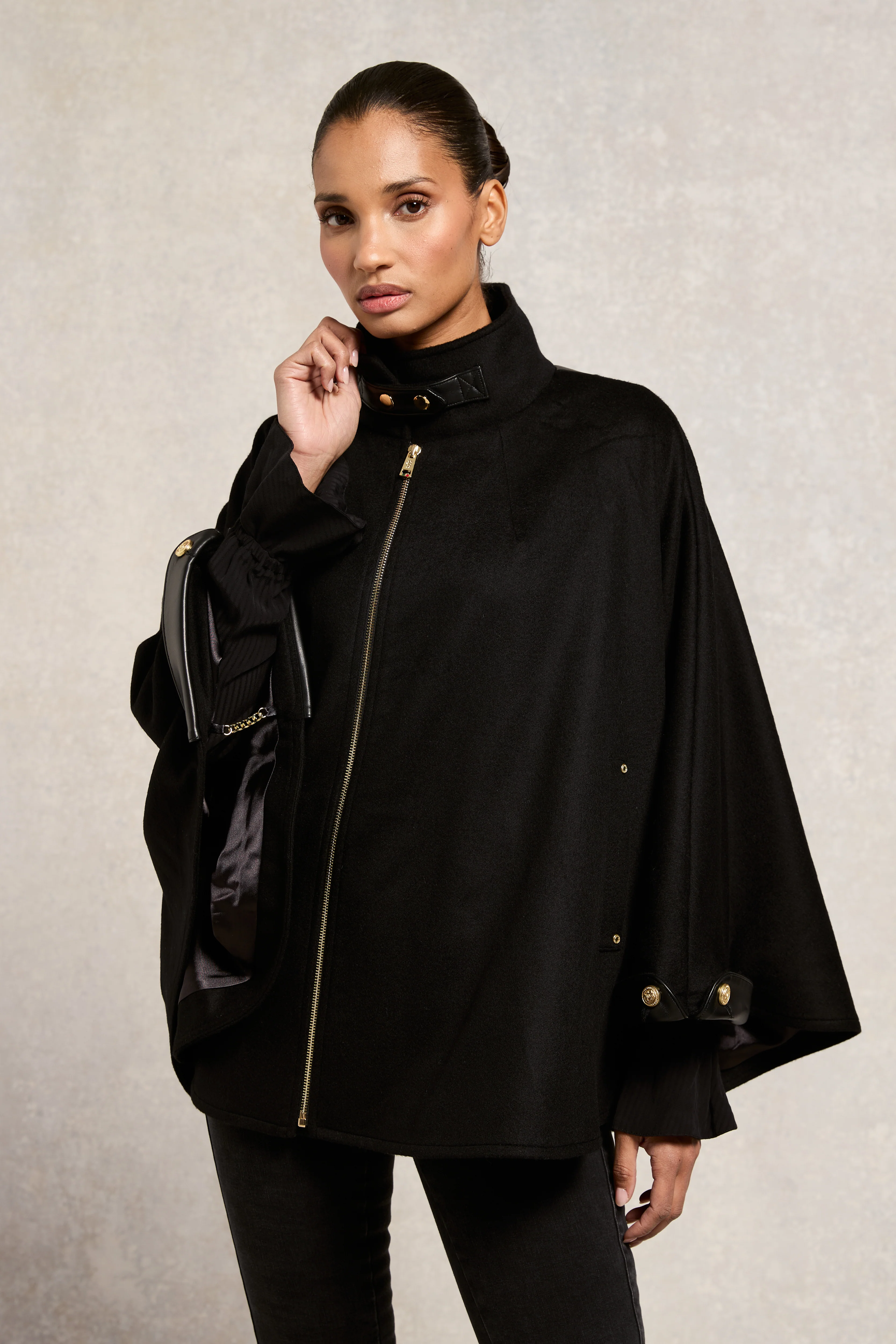 The Classic Cape (Black) - Image 7