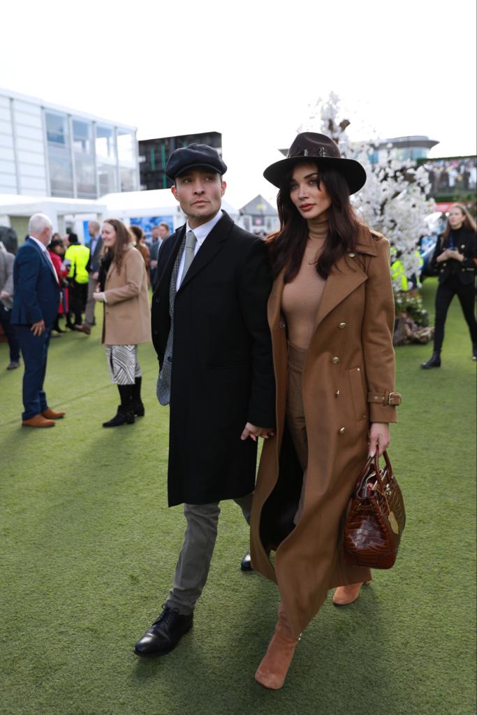 The Dark Camel & Soft Black Look (Amy Jackson & Ed Westwick) - Image 3