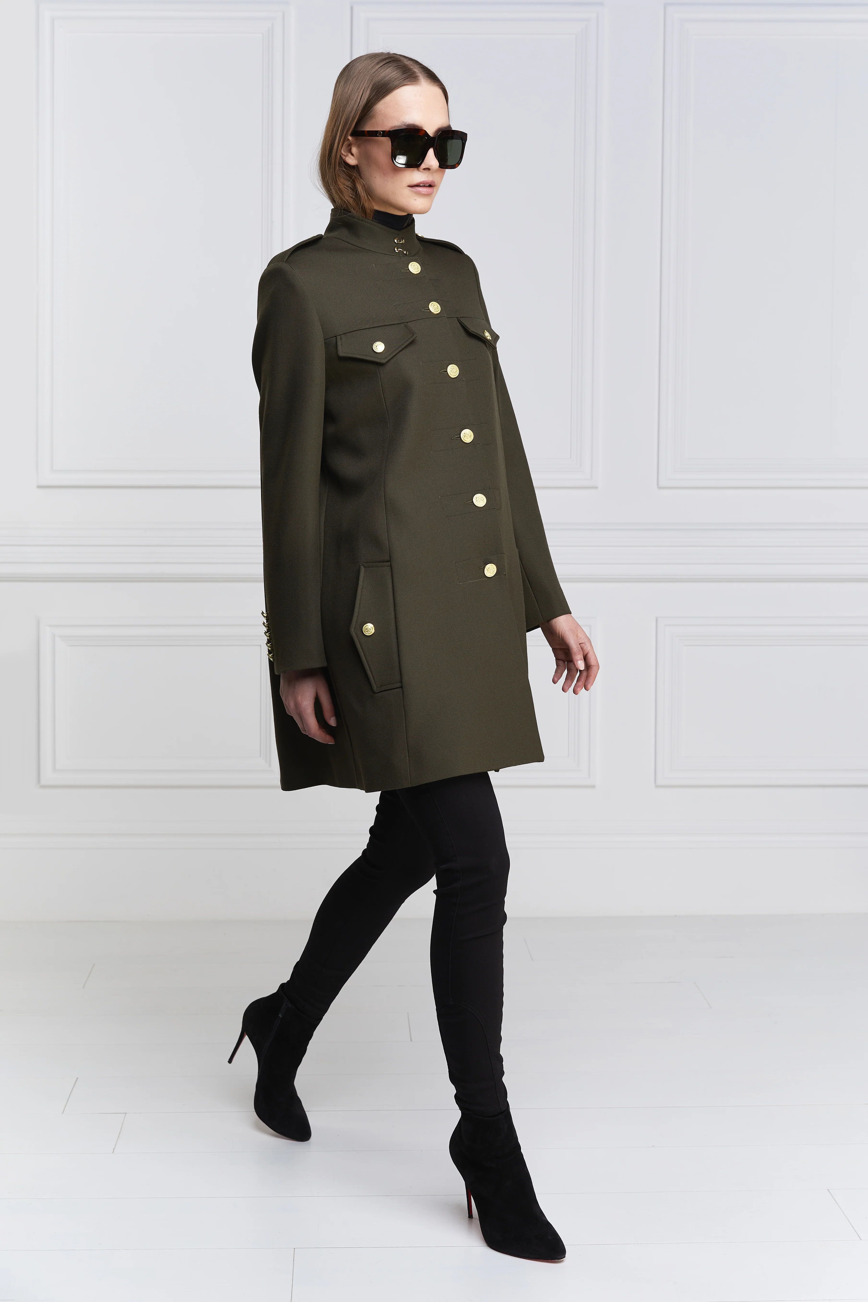 The Highbury Cape Look (Caroline Idiens) - Image 2