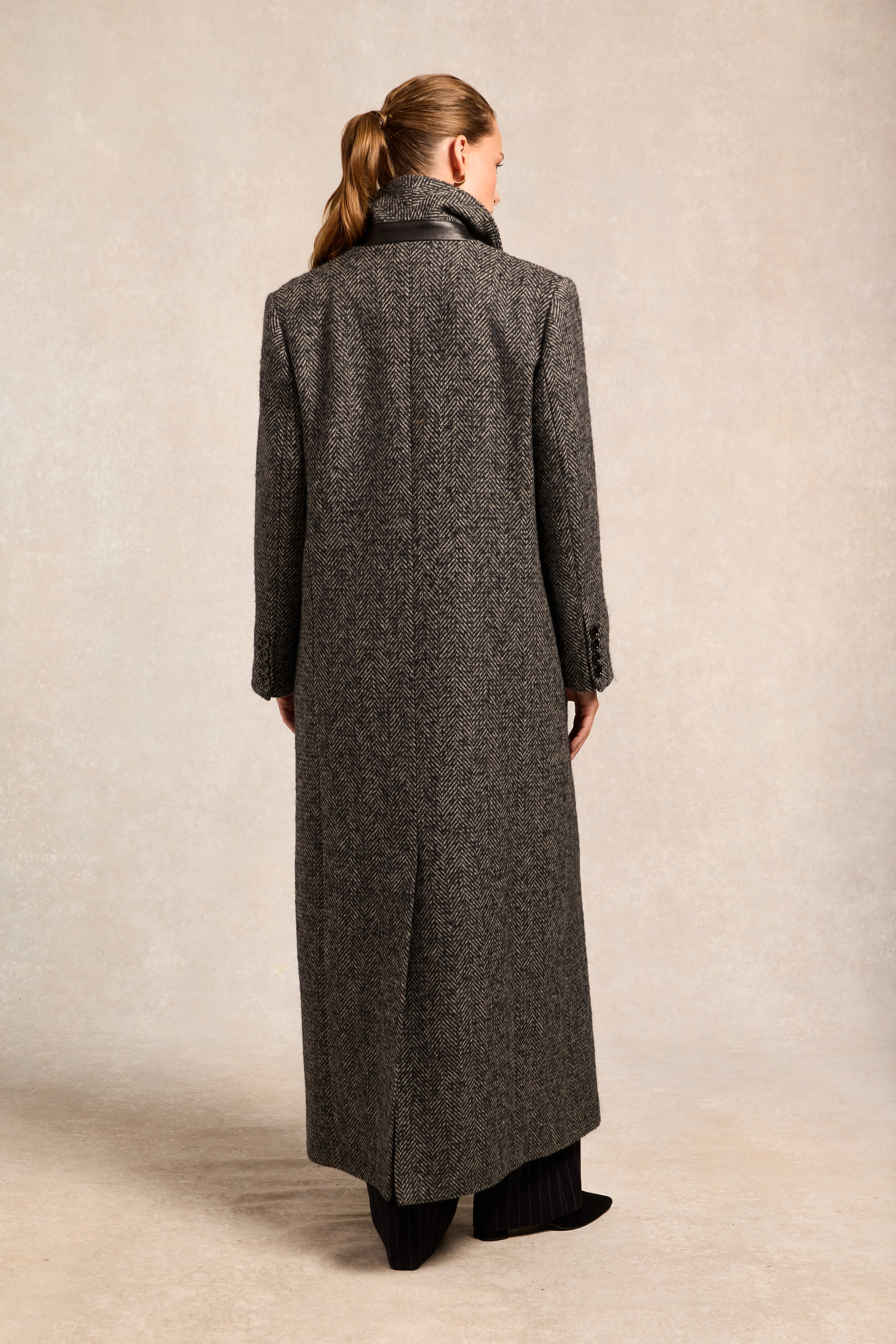 The Kelly Overcoat (Ebony Herringbone) - Image 7